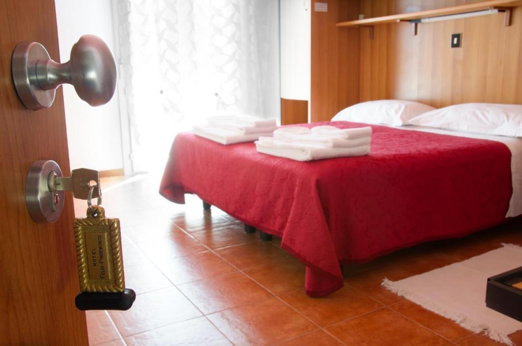 Hotel Felix Pindemonte Lido di Jesolo Habitación foto